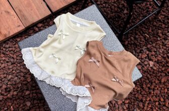 [🆕🇻🇳] Kít Baby – Chuyên Quần Áo Thiết Kế Cho Bé – đồ tiệc + quần áo hot trend cho bé gái & trai 🧑‍🧒❤️️👶⭐️ KÍT đang lên dần BST Hè cho các Mom lựa đây ạ
Áo sát nách phối đính nơ chân ren cưng lắm nha
80-120
, shares-0✔️ , likes-5❤️️ , date-2025-02-19 14:12:17🇻🇳🇻🇳🇻🇳📰🆕