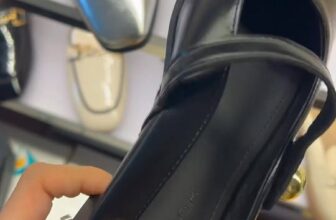 [🆕🇻🇳] Phương Ngân Shoes – 310 Lê Quý Đôn – Giày Dép Nam Nữ 👕 Top1Fashion 👗  Nàng chọn bạc hay là chọn đen
Sục có xíu gót đi tiện mà xinh luôn
#phươngngânshoes
#310lêquýđôntptb
#giaydep
#ThaiBinh , shares-0✔️ , likes-6❤️️ , date-2025-02-21 21:41:51🇻🇳🇻🇳🇻🇳📰🆕