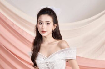 [🆕🇻🇳] MINZY Bridal – Váy Cưới Đẹp 🤵🏻 Top1Wedding 👰🏻  𝐐𝐮𝐢𝐫𝐢𝐧𝐚 𝐃𝐫𝐞𝐬𝐬 – 𝐂𝐮̀𝐧𝐠 𝐧𝐚̀𝐧𝐠 𝐤𝐡𝐢𝐞̂𝐮 𝐯𝐮̃ 𝐠𝐢𝐮̛̃𝐚 𝐧𝐡𝐮̛̃𝐧𝐠 𝐯𝐢̀ 𝐬𝐚𝐨𝑄𝑢𝑖𝑟𝑖𝑛𝑎 𝐷𝑟𝑒𝑠𝑠 – chiếc váy dành riêng cho cô dâu yêu thích sự lộng lẫy với phần vạt dài thướt , shares-0✔️ , likes-0❤️️ , date-2025-02-17 17:35:34🇻🇳🇻🇳🇻🇳📰🆕