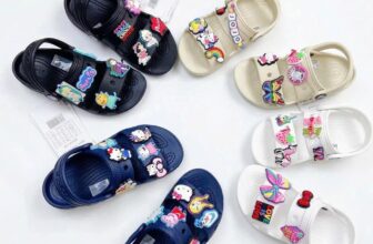 [🆕🇻🇳] SHIN Baby Closet – Thế giới thời trang, phụ kiện cho bé 😎❤️️⭐️ HÀNG MỚI VỀSandal Crocs Classic trơn nhiều màu cho bé (tặng jibit) size C7-J3Shopee:Em này đi vừa nhẹ vừa êm đặc biệt rất dễ vệ sinh, các con đi h , shares-0✔️ , likes-2❤️️ , date-2025-02-23 20:41:29🇻🇳🇻🇳🇻🇳📰🆕