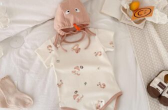 [🆕🇻🇳]  Hani Baby – Hani Baby mang đến sự trải nghiệm ấm áp tới những mẹ đang và sắp có con nhỏ 🧑‍🧒❤️️👶⭐️ Mở màn năm rắn với 1 set rắn cute phomai que
Mời các đồng sữa nhoa
Bảng size:
66: 5-7kg
73: 7-9kg
80: 9-11kg
#150k
Hàng QCCC,  order 2-3 tuần
, shares-0✔️ , likes-2❤️️ , date-2025-02-17 02:07:13🇻🇳🇻🇳🇻🇳📰🆕