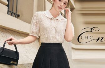 [🆕🇻🇳] Kate By Linh Nguyen – Kim Mã 😎❤️️⭐️ “𝑬𝒏𝒕𝒆𝒓𝒏𝒂𝒍 𝒄𝒉𝒊𝒄” – Spring collection 2025
Tái hiện phong cách tối giản đầy sang trọng, “Enternal chic” mang đến những thiết kế sơ mi, chân váy, quần âu công , shares-0✔️ , likes-8❤️️ , date-2025-02-20 03:43:23🇻🇳🇻🇳🇻🇳📰🆕