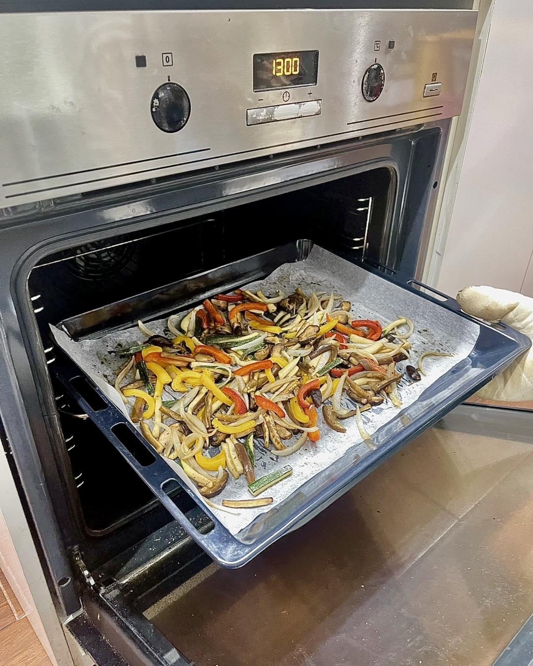 [☕️🇻🇳] Capella Specialty Coffee 🥤 Top1Coffee ☕️ **Hummus with Roasted Vegetables – A Vegan Dish at Cafe Capella**

Enjoy our smooth, flavorful *Hummus* made from chickpeas and  , shares-0✔️ , likes-7❤️️ , date-2025-02-22 19:03:36🇻🇳🇻🇳🇻🇳📰🆕