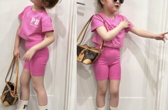 [🆕🇻🇳]  ToTo Kids – Chuyên Cung Cấp Sỉ Lẻ Thời Trang Trẻ Em Đa Dạng Mẫu Mã Kiểu Dáng,Hottrend 🧑‍🧒❤️️👶⭐️ Ngọt ngào – Đáng yêu với set bộ CROP TOP
Hàng mới về, ib cân nặng+ chiều cao sắm luôn mẹ ơi!
Chất vải mềm mịn và thấm hút mồ hôi cực tốt.
Tủ đồ của bé đ , shares-0✔️ , likes-0❤️️ , date-2025-02-20 13:00:49🇻🇳🇻🇳🇻🇳📰🆕