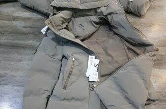 [🆕🇻🇳] Xuất Xịn Zara Mango (Jolie Shop) 👕 Top1Fashion 👗  E hết XS còn mấy chiếc lẻ sz là hết
Màu này siêu hiếm nha các Bác, kiểu thiên về be nhiều hơn chút, màu trẻ trung nhưng rất sang
Phao trơn mềm mướt, nhẵn n , shares-0✔️ , likes-4❤️️ , date-2025-02-21 00:18:36🇻🇳🇻🇳🇻🇳📰🆕