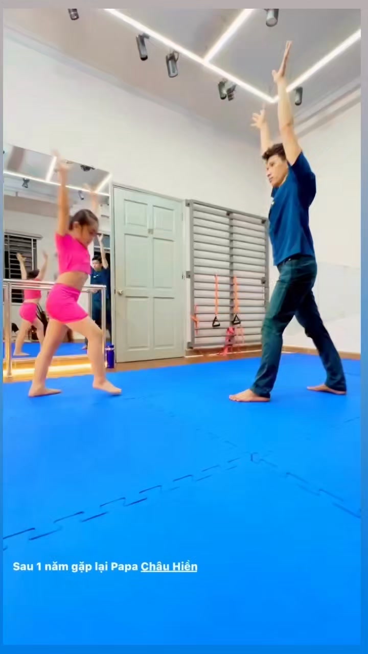 [???] Châu Hiền (Thiên Quang) – ACRO YOGA TEACHER ? Top1Yoga ??‍♀️ Sau 1 năm xa cách gái Ri
 #acryoga
#acrobatics
#dance
#yoga , shares-0✔️ , likes-0❤️️ , date-2025-02-21 16:53:29????????