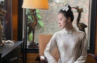 [🆕🇻🇳] 𝗛𝗮𝗽𝗽𝘆 𝗛𝗮𝗵𝗮𝗵𝗮 𝗦𝘁𝘂𝗱𝗶𝗼 (Hàng nhập cao cấp) 👕 Top1Fashion 👗  Mỗi chiếc áo dài là một câu chuyện, mỗi đường kim mũi chỉ là một nét tinh hoa
Áo dài Kim Nhã—
𝗛𝗔𝗣𝗣𝗬 𝗛𝗔𝗛𝗔𝗛𝗔 𝗦𝗧𝗨𝗗𝗜𝗢
Add: 14B1 Lý Nam Đế – Hà Nội
Shopee , shares-0✔️ , likes-2❤️️ , date-2025-02-20 18:34:19🇻🇳🇻🇳🇻🇳📰🆕