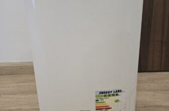 [🆕🇻🇳] Điện thoại xách tay Hàn quốc Công Dung ♥️️ Top1Shop 🛍️  Thanh lý con hút ẩm trắng, đẹp. Điện 220v sẵn cắm dùng luôn, máy chạy block êm, tiết kiệm điện , 2 dàn đồng hút cực khỏe, hút 16l/1 ngày đêm dùng phòng 50m , shares-0✔️ , likes-6❤️️ , date-2025-02-25 22:27:58🇻🇳🇻🇳🇻🇳📰🆕