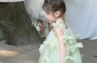 [🆕🇻🇳] Hihello.bé  🧑‍🧒❤️️👶⭐️ Pre-oder mẫu váy xinh này nữa ạ, hàng về giá sẽ cao hơn nên các mom tranh thủ nha
Sz80-120
Oder trc freeship , shares-0✔️ , likes-2❤️️ , date-2025-02-22 21:32:45🇻🇳🇻🇳🇻🇳📰🆕