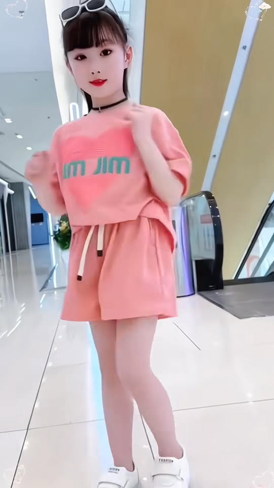 [🆕🇻🇳]  Ribi Kids Fashion Nơi hóa thân con yêu thành Nàng Công Chúa  🧑‍🧒❤️️👶⭐️ Hàng Mới Về𝗚𝗶𝗮̉𝗺 𝗡𝗴𝗮𝘆 𝟯𝟬%
Đẹp xỉu!! 10 điểm mà không có nhưng luôn ạ.
Chất vải siêu mềm siêu thoáng mát, thấm hút mồ hôi cực tốt
Được kiểm tra hàng trước k , shares-0✔️ , likes-0❤️️ , date-2025-02-24 06:05:51🇻🇳🇻🇳🇻🇳📰🆕