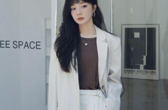 [🆕🇻🇳] The Cyan Pearl VNXK 👕 Top1Fashion 👗  Blazer LI5T form oversz, chất vải dầy dặn đứng form cực đẹp, phối đồ đi làm hay cùng chân váy xếp ly thì trẻ trung cực kì, sz 55 66, bảng sz ảnh cuối
Link  , shares-0✔️ , likes-1❤️️ , date-2025-02-20 19:00:27🇻🇳🇻🇳🇻🇳📰🆕