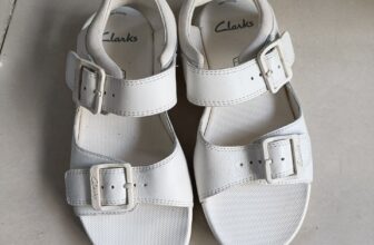 [???] Giày xuất khẩu, giày trẻ em xuất khẩu, giày xuất khẩu nam nữ  ? Top1Fashion ?  Clarks – Sample
Size 33 vừa size 32 bàn chân 20 cm
Da thật, quai gài
380xu
, shares-0✔️ , likes-1❤️️ , date-2025-02-21 17:55:19????????