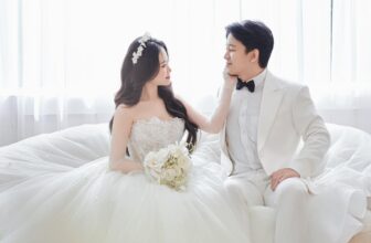 [🆕🇻🇳] TRIEU CUONG STUDIO 🤵🏻 Top1Wedding 👰🏻  𝐂𝐨𝐧𝐜𝐞𝐩𝐭 𝐭𝐢𝐧𝐡 𝐤𝐡𝐨̂𝐢, 𝐧𝐡𝐞̣ 𝐧𝐡𝐚̀𝐧𝐠 𝐯𝐚̀ 𝐜𝐮𝐨̂́𝐧 𝐡𝐮́𝐭Concept chụp ảnh cưới tại studio tập trung vào sự tinh tế và thanh lịch, sử dụng tông màu trắng chủ đạo để , shares-1✔️ , likes-5❤️️ , date-2025-02-22 22:00:10🇻🇳🇻🇳🇻🇳📰🆕
