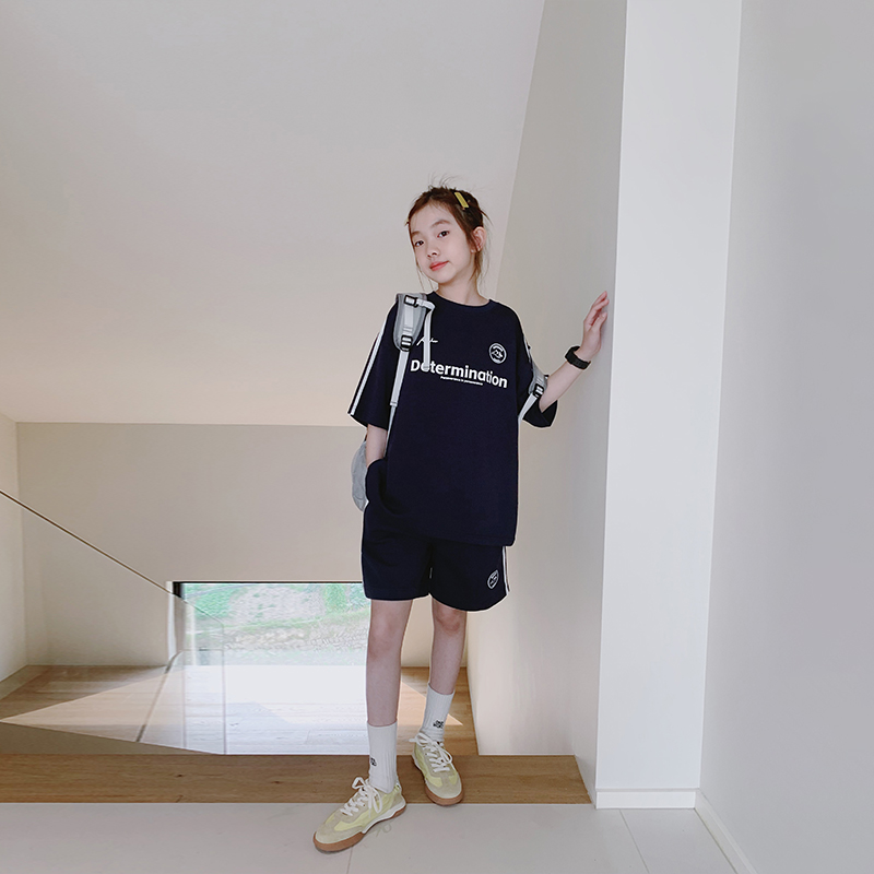 [🆕🇻🇳] Annie Baby – Cửa hàng quần áo sơ sinh & trẻ em – Đồ trẻ em 🧑‍🧒❤️️👶⭐️  Thêm một set thể thao nữa về với tủ đồ nhà Annie
Chắc chắn sẽ không làm các cô bé cá tính nhà Annie thất vọng vì chất mát nhẹ và form cực kì thoải mái!, shares-1✔️ , likes-1❤️️ , date-2025-02-25 23:49:25🇻🇳🇻🇳🇻🇳📰🆕