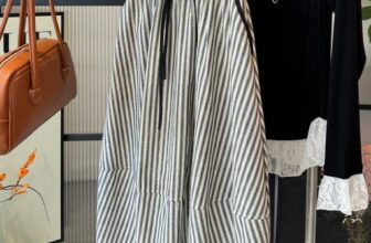 [🆕🇻🇳] AfterBefore – Modern design, high quality fabric, comfy form and effortless chic style womenswear 👕 Top1Fashion 👗  NEW IN
SKIRTS AND BOTTOMSVISIT US ——
150/22 Nguyễn Trãi, Phường Bến Thành, Quận 1, TP HCM
—— ORDER ONLINE ——
Shopee/ Lazada/ Tiktok
Hotline/ Zalo 09356 , shares-11✔️ , likes-11❤️️ , date-2025-02-22 04:10:05🇻🇳🇻🇳🇻🇳📰🆕