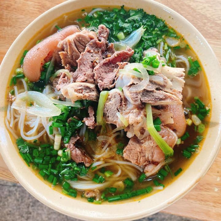 [🍜🇻🇳] CÀ MÈN – Đặc sản quê hương Quảng Trị 🍔Top1Food 🍜 – Kiếm mô ra tô bún bò giò chất lượng như ri hè?Dễ ẹc, tới Mèn liền nì an …