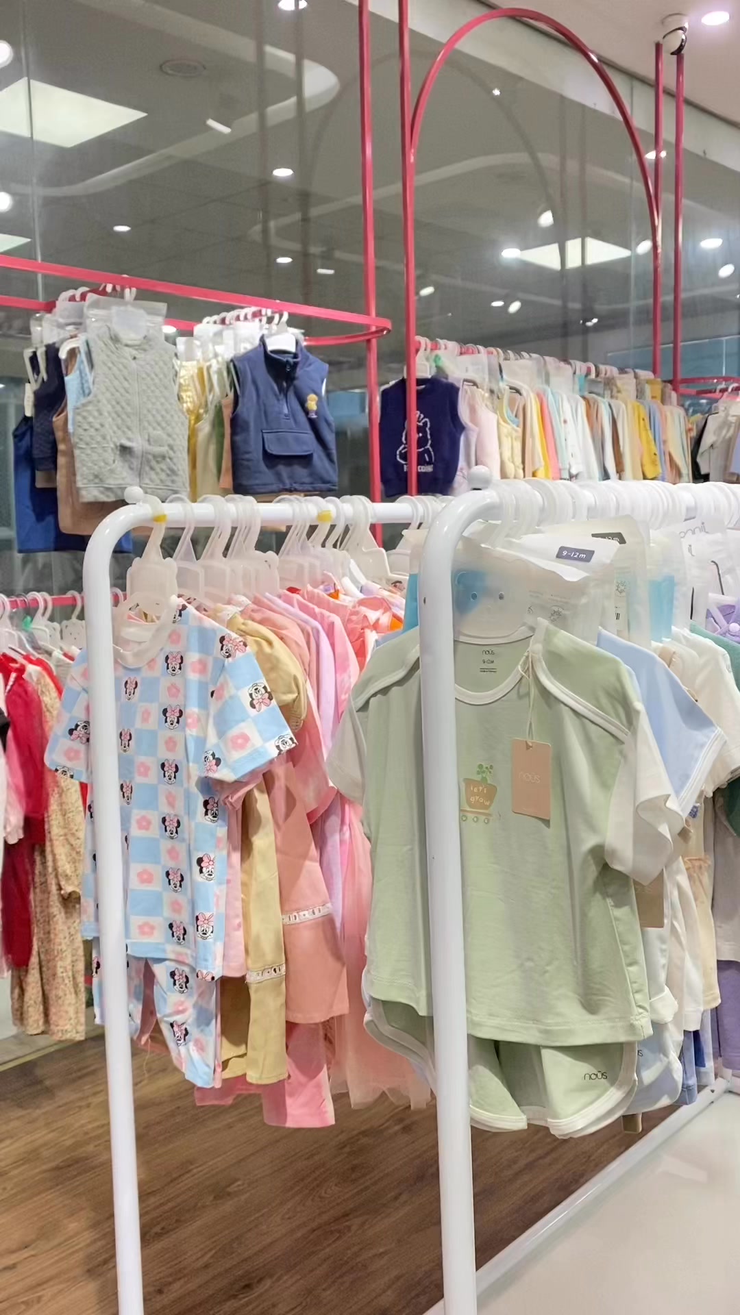 [🆕🇻🇳] Baby Closet by T&T – Chuyên thời trang trẻ em chính hãng 😎❤️️⭐️ Siêu phẩm Bộ cộc tay cài vai Petit Moon hot hit nhất hè này đã cập bến rồi ạ  , shares-0✔️ , likes-0❤️️ , date-2025-02-24 20:09:27🇻🇳🇻🇳🇻🇳📰🆕