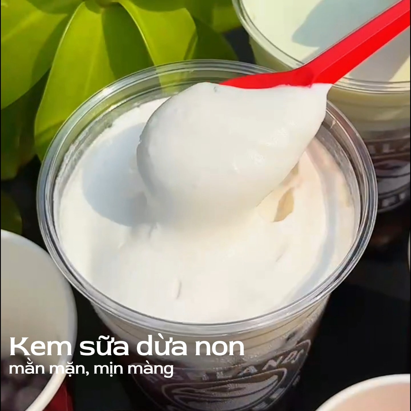 [☕️🇻🇳] Highlands Coffee – THƯƠNG HIỆU BẮT NGUỒN TỪ CÀ PHÊ VIỆT NAM 🥤 Top1Coffee ☕️ Trà Sen Vàng Highlands mới lạ, hấp dẫn, beo béo hơn với Kem Sữa (Mới), mọi người đã thưởng thức hết chưa? Bình luận dưới đây nhé , shares-0✔️ , likes-52❤️️ , date-2025-02-26 15:00:03🇻🇳🇻🇳🇻🇳📰🆕