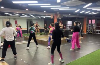 [???] QT Fitness & Yoga Yên Viên ? Top1Yoga ??‍♀️ Aerobic lên nào , shares-0✔️ , likes-9❤️️ , date-2025-02-24 23:01:52????????