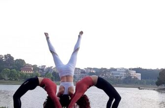 [???] Yoga Sức Khỏe Vàng – Golden Health ? Top1Yoga ??‍♀️ KỶ NIỆM YOGA TRÊN HỒ XUÂN HƯƠNG ĐÀ LẠT.
, shares-0✔️ , likes-0❤️️ , date-2020-02-02 03:50:40????????