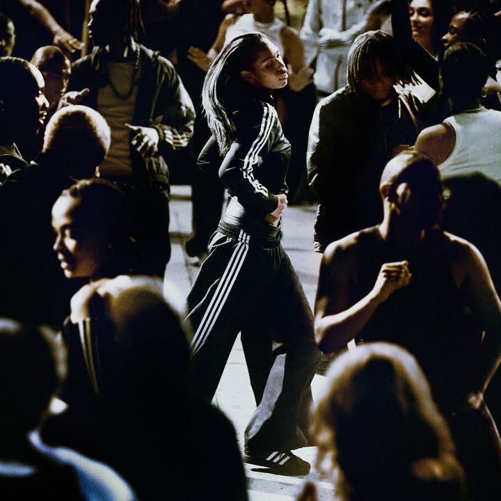 [👗🇻🇳] Adidas Việt Nam 😎❤️️⭐️ – ️🏀  BẠN CÓ TỐI ĐA 24 GIÂY ĐỂ GHI ĐIỂM TRONG BÓNG RỔ…Nhưng bạn có tr …