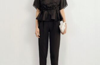 [🆕🇻🇳] SIXDO is a fashion brand founded by fashion designer DOMANHCUONG 👕 Top1Fashion 👗  𝐁𝐥𝐚𝐜𝐤 𝐁𝐨𝐰𝐬 𝐖𝐡𝐢𝐬𝐩𝐞𝐫 𝐄𝐥𝐞𝐠𝐚𝐧𝐜𝐞Một gam đen trầm lắng cùng điểm chạm nhẹ nhàng của những chiếc nơ nhỏ xinh. Không cần phô trương, từng đường may, từng chi tiế , shares-1✔️ , likes-41❤️️ , date-2025-03-24 22:09:12🇻🇳🇻🇳🇻🇳📰🆕