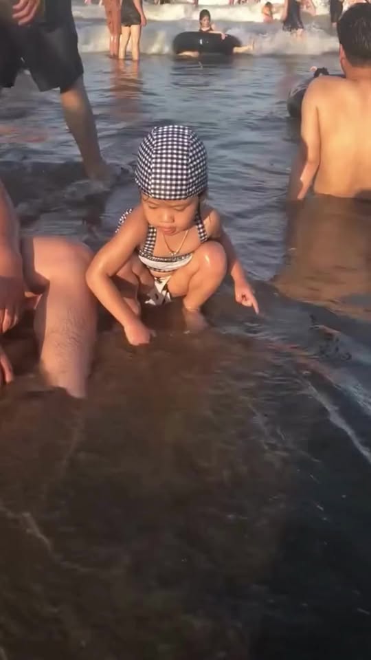 [🆕🇻🇳] Gấu Kid’s Cửa hàng nhỏ bán quần áo 🧑‍🧒❤️️👶⭐️ Size 90-140
OderMẫn Nhi ( Gấu kid’s )
———————————
—————————————————–
𝐒𝐇𝐈𝐏 𝐂𝐎𝐃 𝐓𝐎𝐀̀𝐍 𝐐𝐔𝐎̂́𝐂– , shares-0✔️ , likes-4❤️️ , date-2023-03-23 04:30:57🇻🇳🇻🇳🇻🇳📰🆕