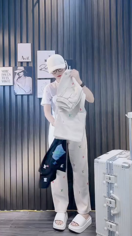[🆕🇻🇳] Huế Bùi Shop 👕 Top1Fashion 👗   , shares-0✔️ , likes-19K❤️️ , date-2024-10-22 22:53:54🇻🇳🇻🇳🇻🇳📰🆕