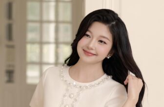 [🆕🇻🇳] Hera Chic – Thời trang nữ thiết kế và may thủ công bằng cả trái tim ♥️ 👕 Top1Fashion 👗  “𝐒𝐀𝐏𝐏𝐇𝐈𝐑𝐄 𝐌𝐎𝐌𝐄𝐍𝐓” || 𝐋𝐮̛𝐮 𝐠𝐢𝐮̛̃ 𝐧𝐡𝐮̛̃𝐧𝐠 𝐤𝐡𝐨𝐚̉𝐧𝐡 𝐤𝐡𝐚̆́𝐜 𝐭𝐨𝐚̉ 𝐬𝐚́𝐧𝐠Khi vẻ đẹp thanh lịch hòa quyện cùng sự lấp lánh sang trọng, Hera Chic mang tới nàng b , shares-0✔️ , likes-6❤️️ , date-2025-03-09 04:40:56🇻🇳🇻🇳🇻🇳📰🆕