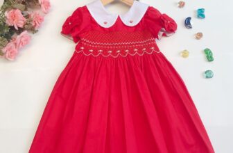 [🆕🇻🇳] Thời Trang Trẻ Em – Jaime’s – Thời trang trẻ em cao cấp 🧑‍🧒❤️️👶⭐️ BỘ SƯU TẬP ĐẦM XÍCH MÓC XINH ĐÓN TẾT
Quá xuất sắc cho em xích móc cổ lá sen kiểu . Quá xinh xắn cho bé đi chúc tết ạ.
Chiếc đầm này là tâm huyết của shop , shares-3✔️ , likes-40❤️️ , date-2024-12-31 15:23:05🇻🇳🇻🇳🇻🇳📰🆕