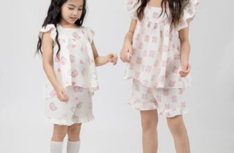 [🆕🇻🇳] LITIBABY Hồ Chí Minh 😎❤️️⭐️  Ở nhà xinh xắn – Ra ngoài dễ thương!
(Size từ 20 ký đến 40 ký)
Mấy bộ này không chỉ để mặc ở nhà đâu nha! Thiết kế siêu cưng, chất vải cotton mềm mát, b , shares-0✔️ , likes-0❤️️ , date-2025-03-15 22:32:49🇻🇳🇻🇳🇻🇳📰🆕