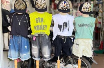 [🆕🇻🇳] Shop ZUKA Thời Trang Trẻ Em Cao Cấp 😎❤️️⭐️ Áo ve mát mẻ
Trời nắng nóng thế này thì làm sao bỏ qua áo này dc
Sz 110-150
Và sz 120/160
20kg đến 40kg tuỳ bé ạ
Mẹ cần ib em nha
, shares-0✔️ , likes-2❤️️ , date-2025-03-03 18:09:14🇻🇳🇻🇳🇻🇳📰🆕