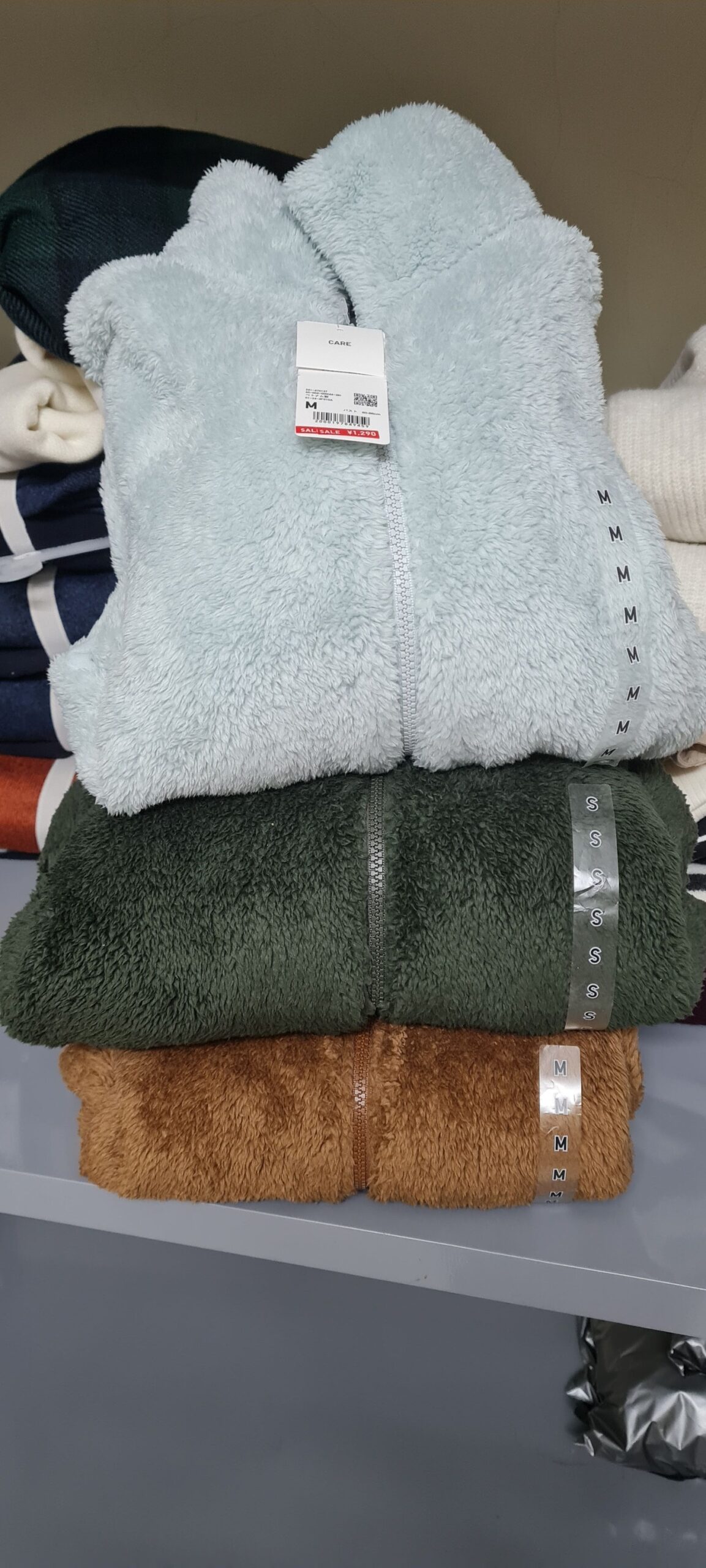 [🆕🇻🇳] Hàng Nhật xách tay, sữa Nhật, Hàng Uniqlo. Áo nam, nữ và kid 👕 Top1Fashion 👗  Sẵn đúng chục cái  ạĐang lạnh quá. Mẹ mua thêm cho con đi ạ.Áo phao siêu nhẹ Uniqlo kids1200k Sale sập #550k về HN ( sập đúng 2 màu hót nhất ạ)S , shares-0✔️ , likes-3❤️️ , date-2025-02-25 13:43:58🇻🇳🇻🇳🇻🇳📰🆕