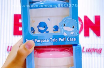 [🆕🇻🇳]  Shop Bé Con – Trọn Gói Đồ Sơ Sinh 🧑‍🧒❤️️👶⭐️  HỘP ĐỰNG PHẤN RÔM KUKU – BẢO VỆ LÀN DA BÉ YÊU!Mẹ đã có trợ thủ giúp bé luôn khô thoáng, mịn màng chưa? Hộp đựng phấn rôm Kuku sẽ giúp mẹ chăm sóc bé d , shares-6✔️ , likes-11❤️️ , date-2025-03-11 15:00:09🇻🇳🇻🇳🇻🇳📰🆕