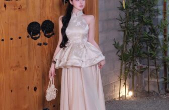 [🆕🇻🇳] MAXI MIU MIU – Chuyên maxi, đầm dự tiệc ĐỘC, ĐẸP, RẺ 👕 Top1Fashion 👗  6️⃣3️⃣0️⃣ Set áo yếm gấm nơ sau (nơ tháo rời được nha chị em). Kèm bờm ạ!
, shares-0✔️ , likes-0❤️️ , date-2025-03-03 18:52:23🇻🇳🇻🇳🇻🇳📰🆕