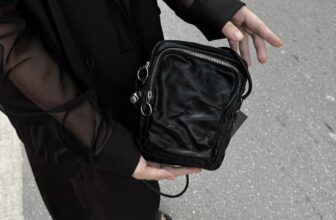 [🆕🇻🇳] 08 District – Quần áo – Thương hiệu 👕 Top1Fashion 👗  HOT IN 08 DISTRICTHàng hot về thêm!!!
Túi da nhăn nhỏ nhỏ nhưng đựng được nhiều đồ phết, lên cùng outfit nào cũng chất, nam nữ đều đeo đc hết lun nè!
Vẫ , shares-0✔️ , likes-3❤️️ , date-2025-03-26 01:55:13🇻🇳🇻🇳🇻🇳📰🆕