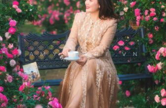 [🆕🇻🇳] Amy Store – nhãn hiệu thời trang thiết kế cao cấp, trẻ trung, hiện đại, nữ tính và thanh lịch 👕 Top1Fashion 👗  Dáng hình Nàng thơ trong từng đường nét váy áoChất liệu ren mềm mại, ánh be tinh tế tựa ánh nắng sớm mai, từng họa tiết thêu tay tinh xảo như vẽ lên một , shares-3✔️ , likes-66❤️️ , date-2025-03-12 16:00:16🇻🇳🇻🇳🇻🇳📰🆕