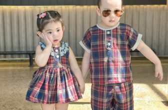 [🆕🇻🇳]  BB design – Chuyên đồ thiết kế dành cho mẹ và công chúa nhỏ 🧑‍🧒❤️️👶⭐️ Set đôi nam nữ diện đi học xinh yêu luôn ạ𝓢𝓮𝓽 𝓬𝓪𝓻𝓸: Gái #230xuuu – Trai #195xuuChất liệu: thô
Set gồm: váy + chip/quần bíBảng size tham khảo:
Size , shares-1✔️ , likes-5❤️️ , date-2025-03-03 18:31:59🇻🇳🇻🇳🇻🇳📰🆕