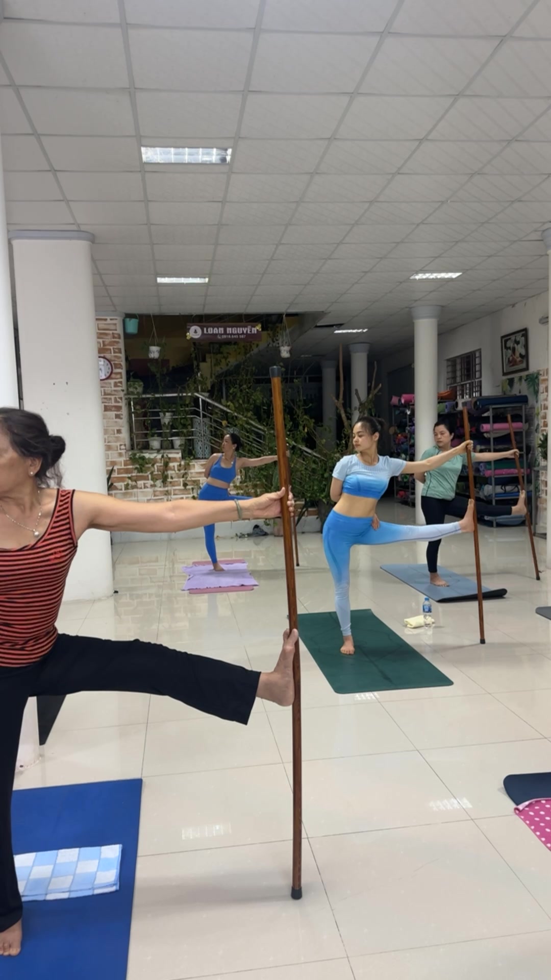 [🆕🇻🇳] Yoga Trị Liệu Loan Nguyen 🧘 Top1Yoga 🧘  , shares-0✔️ , likes-1❤️️ , date-2025-03-01 12:30:13🇻🇳🇻🇳🇻🇳📰🆕