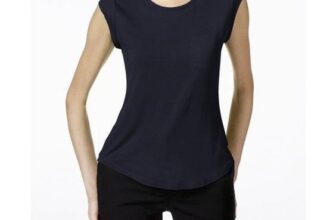 [???] TrucStore – Thời Trang Xuất Khẩu VNXK Cao Cấp _ New  ? Top1Fashion ?  Item siêu phù hợp để diện hàng ngày. Tùy vào cách mix đồ mà mặc đi học, đi làm hay đi chơi cũng đều linh hoạt được nhé ạ
.𝐂𝐚𝐥..𝐤𝐥..𝐄
Size:  L
Màu:  , shares-0✔️ , likes-0❤️️ , date-2025-03-08 21:16:18????????