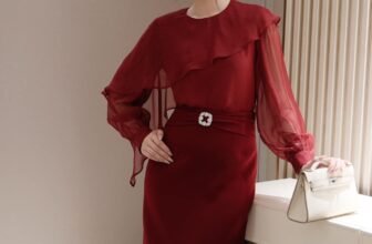 [🆕🇻🇳] The MAGNOLIA 👕 Top1Fashion 👗  [ VIOLA Top ] – Item cuốn hút mọi ánh nhìn
Không chỉ là một outfit công sở đời thường mà còn là điểm nhấn cá nhân trước mặt đối tác và đồng nghiệp.
Toát  , shares-1✔️ , likes-49❤️️ , date-2025-03-06 02:02:29🇻🇳🇻🇳🇻🇳📰🆕