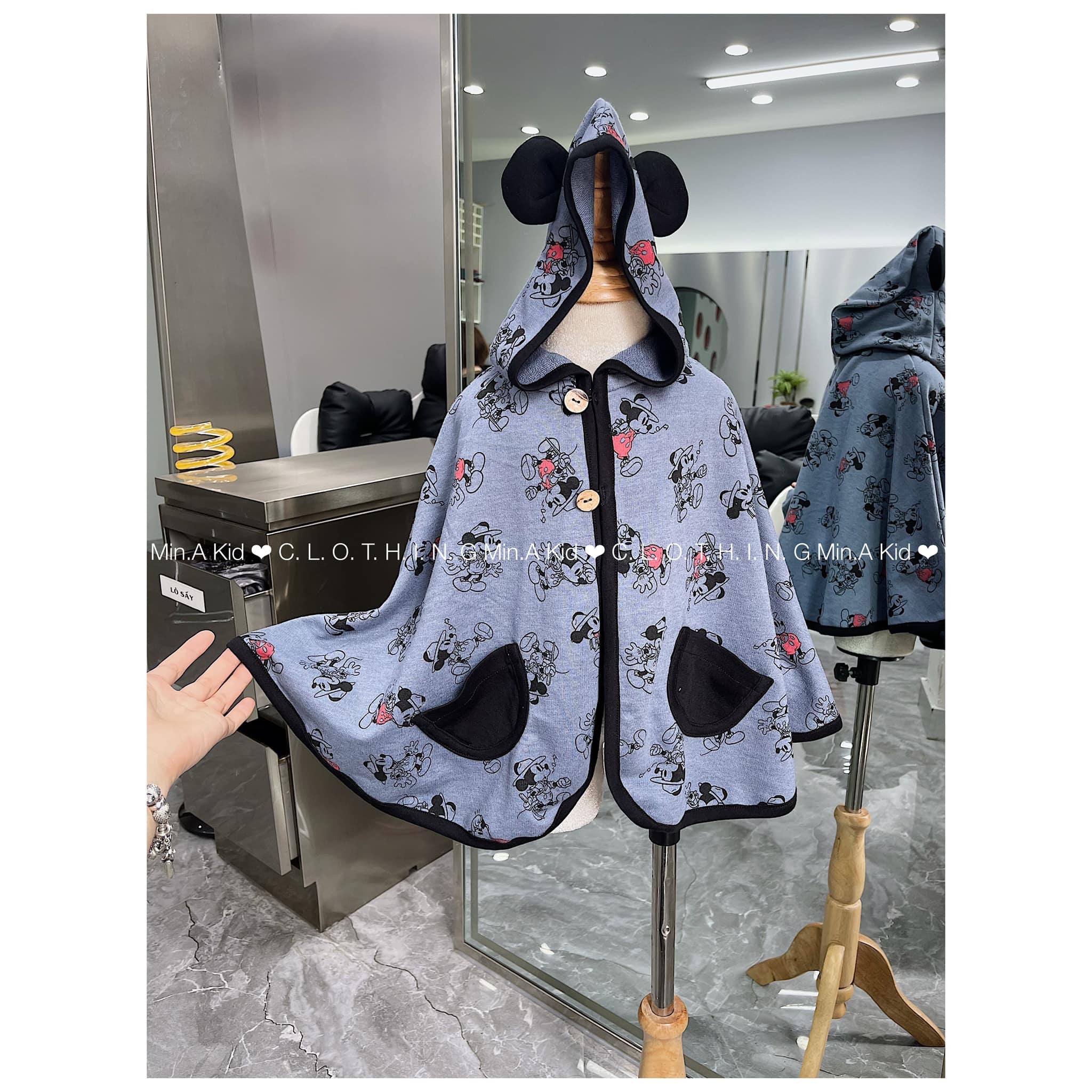 [???]  Min.A Kid – Mũ/Tuban Cho Bé Yêu  ?‍?❤️️?⭐️ Mùa du lịch sắp đến – Mua ngay kẻo lỡ 

Chất cotton mềm mịn , mát lịm , tạo cảm giác thông thoáng và thấm hút mồ hôi siêu tốt 
Siêu siêu thoải mái nha 

#M , shares-0✔️ , likes-1❤️️ , date-2025-03-07 17:05:37????????