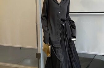 [🆕🇻🇳] CLARA – VNXK chi nhánh Hà Nội 👕 Top1Fashion 👗  Chân váy xếp ly HM tuồn xịn
Còn nhớ các xị em đã điêu đứng thế nào khi va phải bảng màu của em chân xếp ly này
Nhanh tay không hết nha các nàng
Size XS S , shares-0✔️ , likes-1❤️️ , date-2025-03-08 17:28:03🇻🇳🇻🇳🇻🇳📰🆕