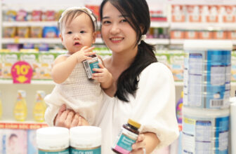 [🆕🇻🇳]  Con Cưng – Mang đến những sản phẩm tốt nhất cho trẻ em Việt Nam 😎❤️️⭐️ “Từ ngày bầu em Mía mình đã dùng thử dòng vitamin bầu Herbs Of Gold. Thấy thai kỳ khỏe mạnh, đủ chất, cân nặng bé đạt chuẩn nên sau sinh mình chuyển sang u , shares-1✔️ , likes-65❤️️ , date-2025-03-13 00:30:01🇻🇳🇻🇳🇻🇳📰🆕