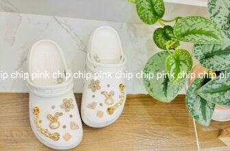 [🆕🇻🇳]  Chip Chip Pink-Chuyên sỉ và lẻ các loại “cờ rốc” và Jibbitz/ Sticker! 🧑‍🧒❤️️👶⭐️ 𝑆𝑢̣𝑐 đ𝑒̂́ 𝑐𝑎𝑜 5𝑐𝑚Thay vì đi guốc cho đau chân, dễ té, thì chọn em này đi ạ, e tôn dáng vì e cao 5cm, nhưng lại ko dễ ngã, chạy còn được chứ nói gì đi ạ. , shares-0✔️ , likes-3❤️️ , date-2025-03-10 23:17:28🇻🇳🇻🇳🇻🇳📰🆕