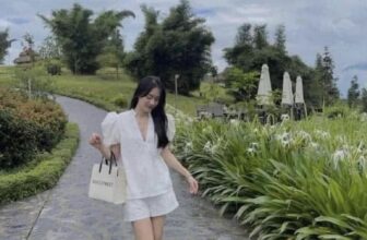 [🆕🇻🇳] Shop mẹ bé Hồng Ánh authenic 😎❤️️⭐️ HÓT DEAL EM FREE CÔNG DUY NHẤT HÔM NAY Ạ
Đôi sandals Uk đẹp xuất sắc, đôi này mà không đẹp em không lấy xiền luôn. Em Gom free công zá saleee hôm nay chỉ  , shares-0✔️ , likes-2❤️️ , date-2025-03-08 21:47:04🇻🇳🇻🇳🇻🇳📰🆕