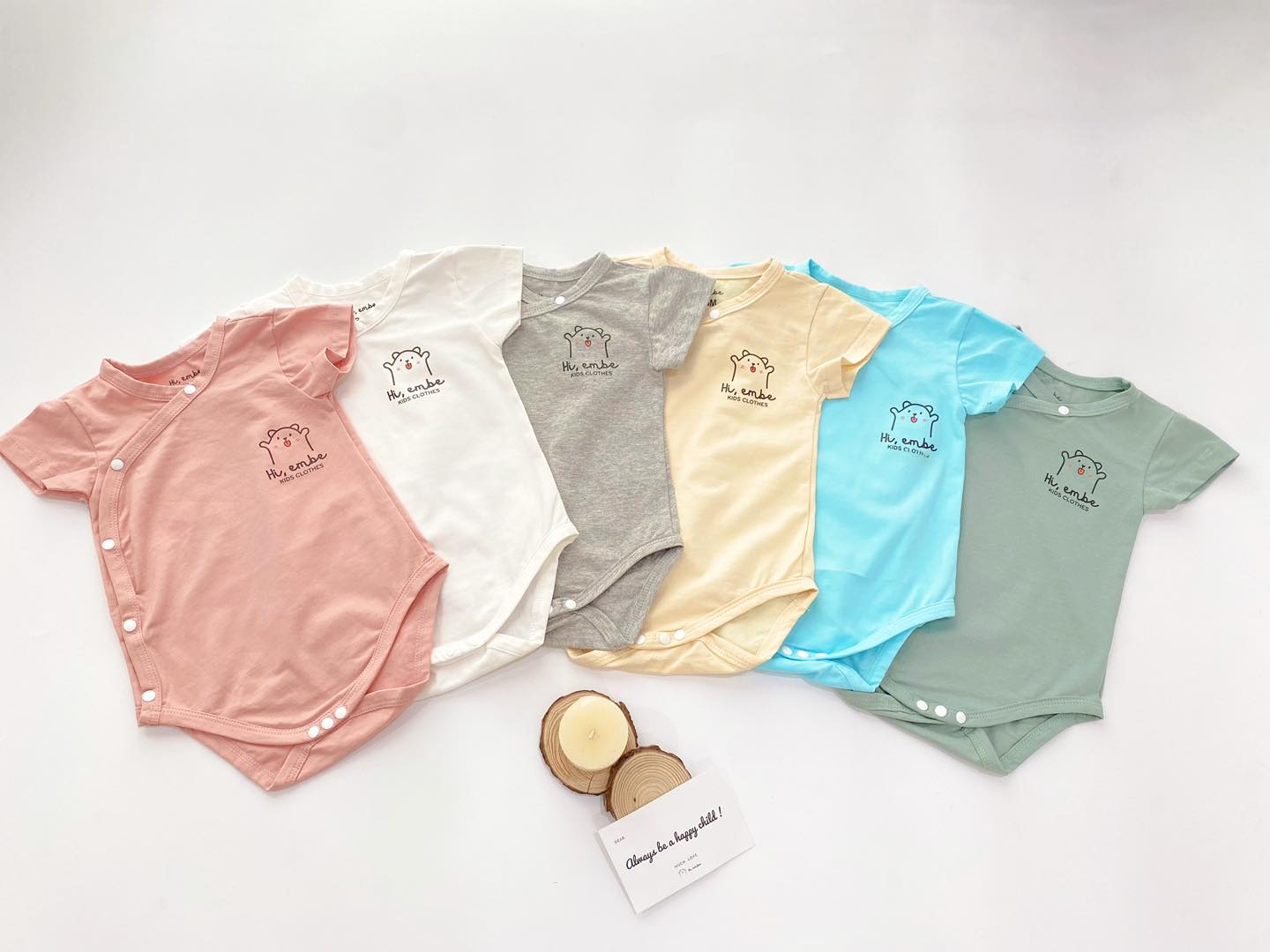 [🆕🇻🇳] Hi, embe –  Cửa hàng quần áo sơ sinh & trẻ em – Say “Hi” & Be a happy child with us :) 🧑‍🧒❤️️👶⭐️ ƯU ĐÃI ĐẶC BIỆT MUA 4 TẶNG 1
Vẫn luôn là set body cộc được lòng các mẹ nhất nhà Hi,embe:
Chất liệu siêu mềm mại, thoáng mát và siêu thấm hút mồ hôi (vì v , shares-0✔️ , likes-3❤️️ , date-2025-03-08 03:00:51🇻🇳🇻🇳🇻🇳📰🆕