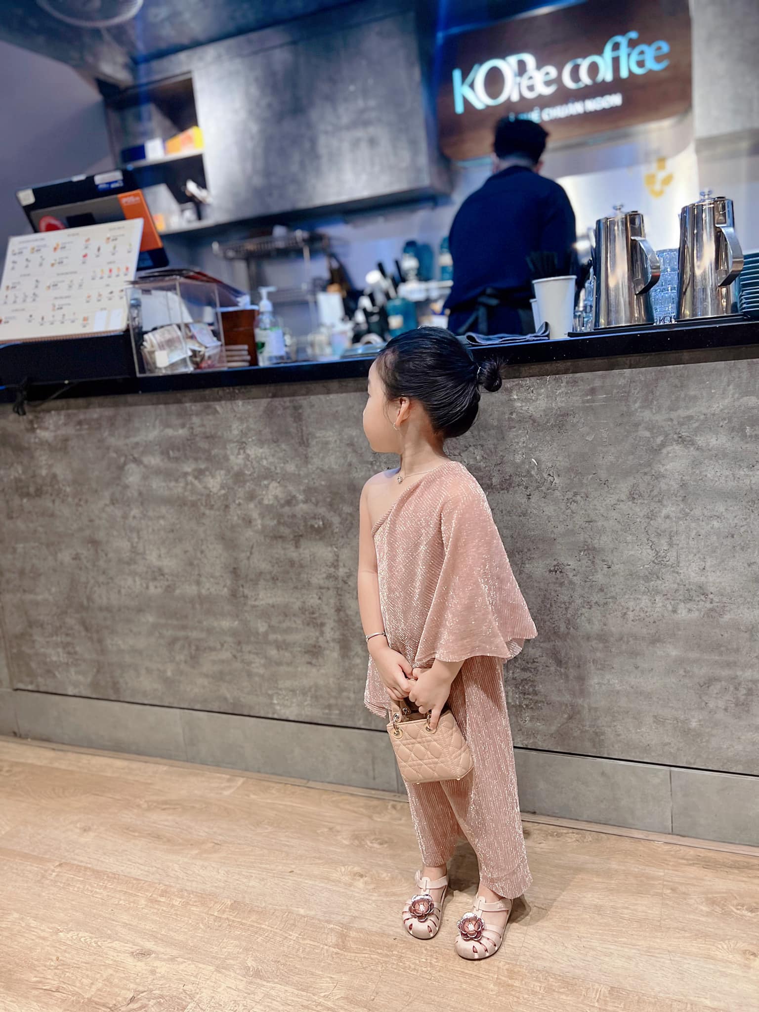 [🆕🇻🇳] The Cyan Pearl VNXK 👕 Top1Fashion 👗  Áo phông MILL4 xuất Hàn chất thun cotton co dãn thoải mái, chữ in xinh xắn nổi bật, phối đồ trẻ trung, dễ thương, sz siêu dài 55 66 77 88 99 cho từ 50-75kg , shares-0✔️ , likes-5❤️️ , date-2025-03-12 02:29:44🇻🇳🇻🇳🇻🇳📰🆕