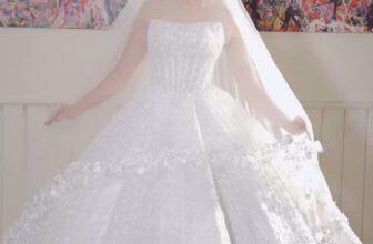 [🆕🇻🇳] Xưởng Váy Sweetie 🤵🏻 Top1Wedding 👰🏻  Mang cảm hứng từ những đoá hoa tràn đầy sức sống, nở rộ khoe trọn nhan sắc yêu kiều với đất trời, bridallook xinh xắn trong BST Ethereal này cũng sẽ giúp c , shares-0✔️ , likes-0❤️️ , date-2025-03-26 19:04:59🇻🇳🇻🇳🇻🇳📰🆕