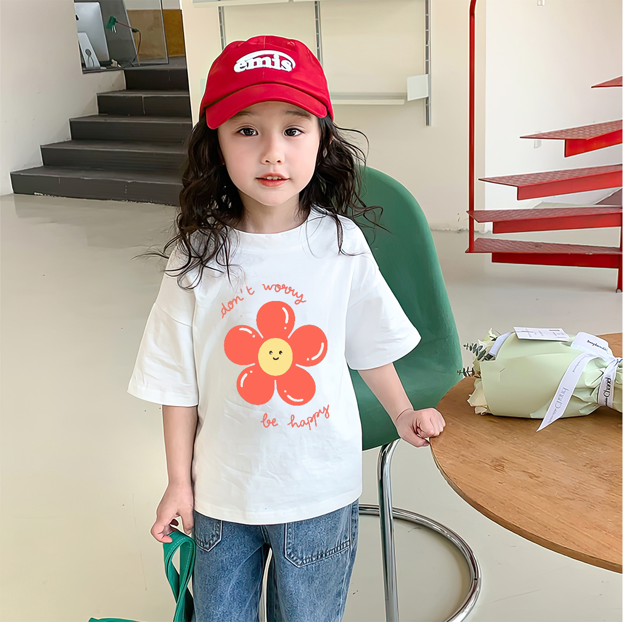 [🆕🇻🇳] Nhà Mỳ – Thời trang và phụ kiện cho bé trẻ 🧑‍🧒❤️️👶⭐️ ÁO THUN OVERSIZE TRẺ EM & BỐ MẸChất vải mềm mại, thoải mái vận động
Thiết kế trendy, bé nào cũng thích
Phù hợp cho mọi hoạt động vui chơiSize trẻ e , shares-0✔️ , likes-2❤️️ , date-2025-03-11 18:45:19🇻🇳🇻🇳🇻🇳📰🆕